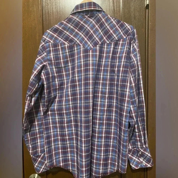 WESTERN button down 16/35 plaid with pearlescent buttons - Picture 7 of 9